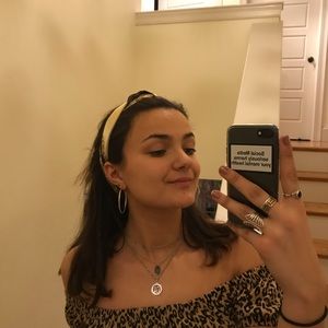 Meet your Posher, Julia